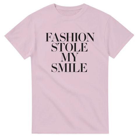 Kaxigt citat-tryck om modeindustrin i lyxig stil – ljusrosa t-shirt