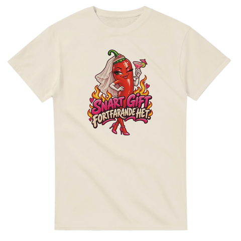 T-shirt med en chili i brudslöja och texten Snart gift, fortfarande het
