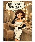 Poster med pinup-motiv i vintage-stil föreställande en brunett kvinna vid ett sminkbord i en elegant miljö.