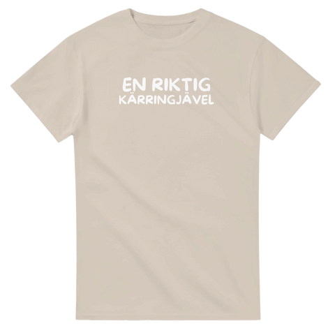 Stilren grafisk t-shirt med humoristisk text och attityd
