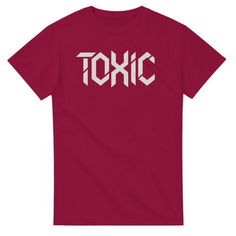 Vinröd t-shirt med vitt Toxic motiv i stilren streetwear design