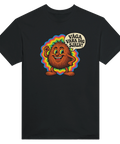 Svart t-shirt med en glad kokosnöt med färgglad bakgrund och texten Våga vara dig själv.