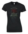 Illustrerad mörkröd ros med texten Black Rose tryckt på t-shirt