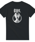 Svart t-shirt med vitt tryck av en utomjording och texten Believe