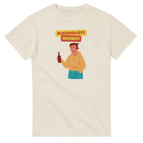 Beige t-shirt med tecknad bild på en glad man som håller en flaska och texten "ALKOHOLIST? JAVISST!"