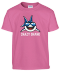 Tecknad haj med solglasögon och text "CRAZY SHARK" på rosa barntröja.