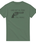 Skissad revolver med humoristisk text – t-shirt för fans av svart humor