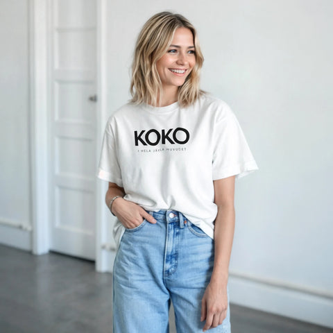 Koko apa med banan illustration t-shirt