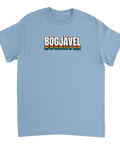 Kaxig illustration med texten Bögjävel på en ljusblå t-shirt