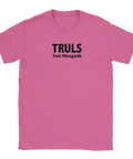 Svart text "TRULS Truls Möregårdh" på rosa t-shirt, sportig design.