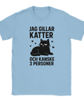 Ljusblå t-shirt med texten "Jag gillar katter och kanske 3 personer" och en kattillustration