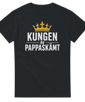 Stilrent motiv med krona och humoristiskt citat om pappaskämt