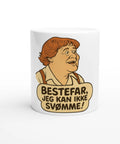 Mugg med texten Bestefar jeg kan inte svömme med dansk pojk. 