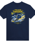 Marinblå t-shirt med retroinspirerad grafik föreställande Team Sweden Ski