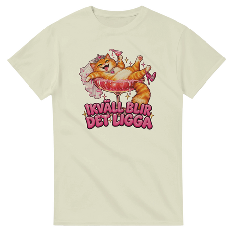 Ljusgul t-shirt med katten i cocktailglas, brudslöja och texten ”Ikväll blir det ligga”.