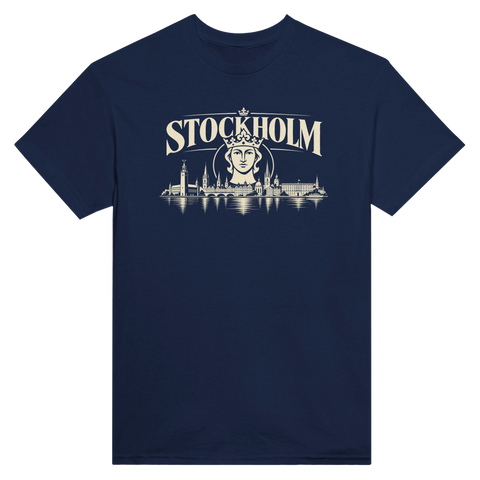 Marinblå t-shirt med texten Stockholm, ett krönt ansikte och stadssiluett.