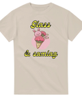 Sandfärgad t-shirt med en absurd illustration av en rosa kaninglass i våffla