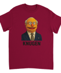 Muppknugen-tryck med gubbe i kostym, slips och glasögon på vinröd t-shirt.