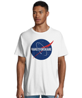 NASA-inspirerad "Raketforskare"-logga på vit oversized ekologisk t-shirt.