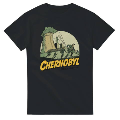 Stiliserad Chernobyl Still Active design i serietidningsstil på svart t-shirt