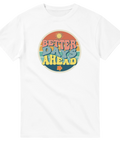 Retro t-shirt med Better Days Ahead citat och sol-illustration