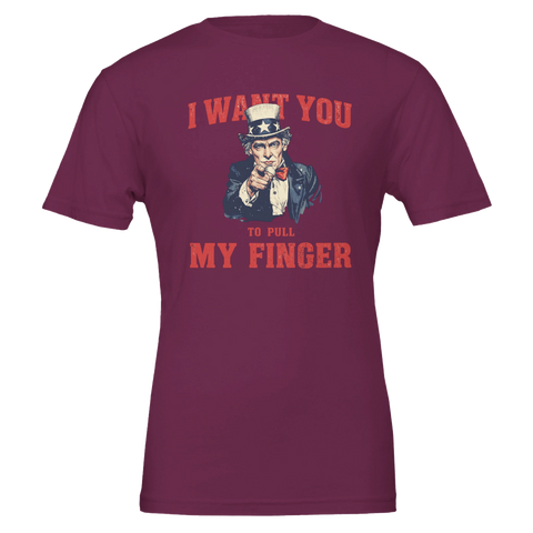 Lila t-shirt med grafiskt motiv som kombinerar patriotism och absurd humor