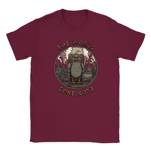 T-shirt med provokativt uggle-motiv och texten The World Gone Nutz