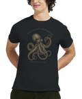 Svart T-shirt med bläckfiskmotiv – havet, unika djur och naturliv för havsälskare