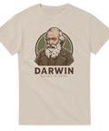 Klassiskt porträtt av Darwin i jordnära färger på sandfärgad t-shirt