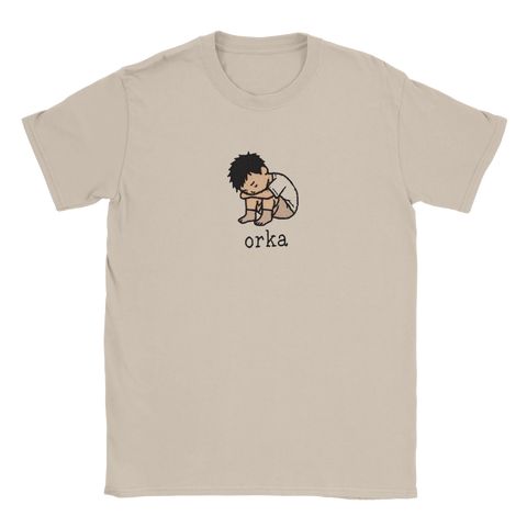 Orka t-shirt med minimalistisk text – sandfärgad