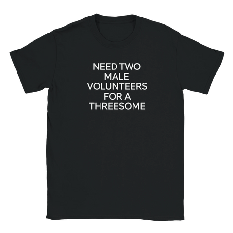 Svart t-shirt med spetsig och ironisk textillustration