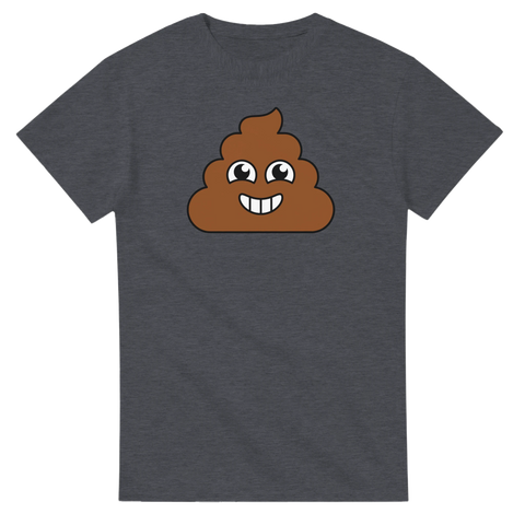 Glad bajsemoji med vita tänder på mörkgrå t-shirt.