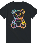 Grafisk illustration av en teddybjörn i neonfärgad linjekonst – streetwear t-shirt