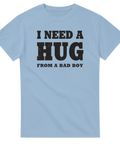 Ljusblå t-shirt med roligt budskap och retroinspirerad svart text