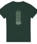 Mörkgrön t-shirt med ett kreativt kaffetryck och text i vintage-stil