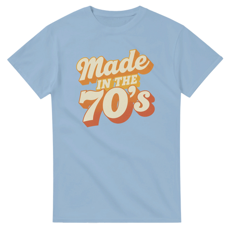 Ljusblå t-shirt med klassiskt Made in the 70s tryck i retrostil