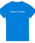 Textbaserad design med citatet Jämna Plågor på blå t-shirt