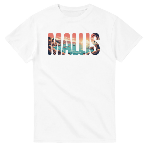 Grafiskt Mallis-tryck med solnedgång och palmer på en vit t-shirt