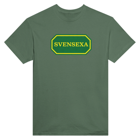 Militärgrön t-shirt med svensexa-motiv i klassisk grafisk stil