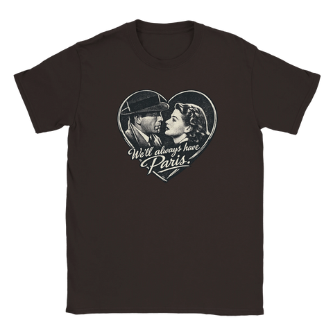 Klassisk vintagedesign med hjärtformat collage på mörkbrun t-shirt
