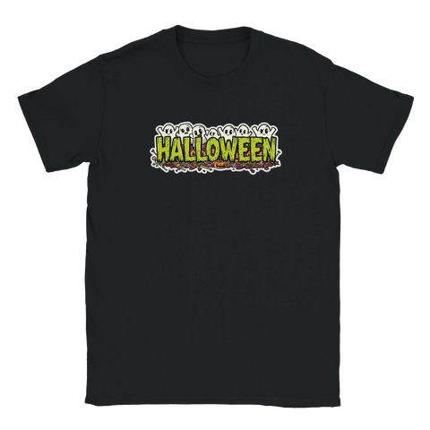 Grafiskt tryck med spöktema och texten Halloween på en svart t-shirt