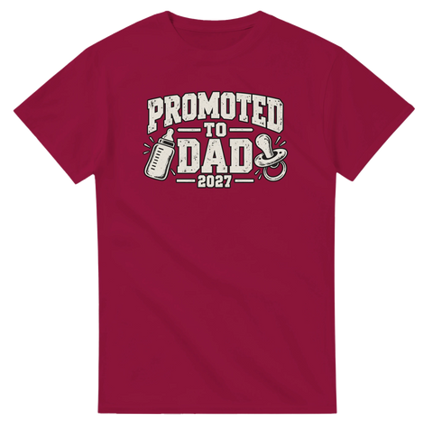 T-shirt med texten Promoted to Dad 2027, napp och nappflaska