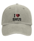 Shirty Dad Cap med texten 'I Love Snus' framifrån