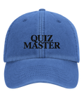Quiz keps blå med broderad text
