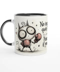 Mugg med texten No inspirational quote for today och figurer med boxningshandskar.