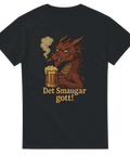 Svart t-shirt med tecknad drake som håller ölsejdel och texten ”Det Smaugar gott!”.