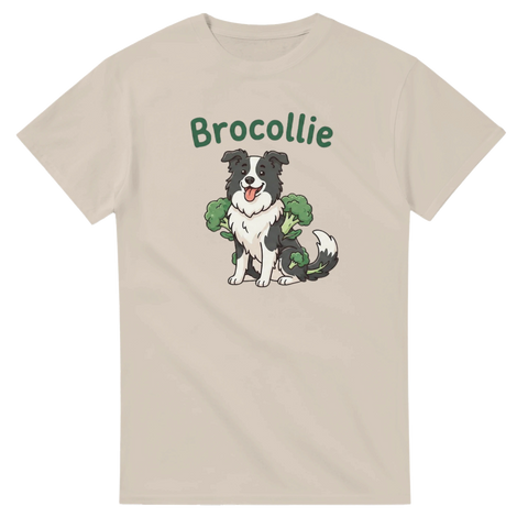 Grafisk t-shirt med Brocollie ordvits och hundillustration i beige stil