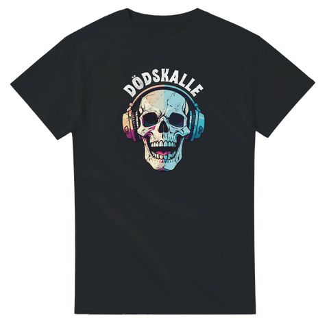 Grafiskt motiv av dödskalle med hörlurar i pastellfärger på t-shirt