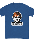 Ed Sheeran-porträtt med fjäril och munstycke, text "THE SILENCE OF THE SHEERANS" på kungsblå t-shirt.