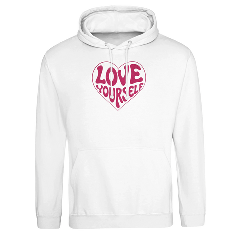 Vit hoodie med ett rosa grafiskt hjärta och texten Love Yourself